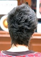 cieniowane fryzury krótkie - uczesanie damskie z włosów krótkich cieniowanych zdjęcie numer 18B